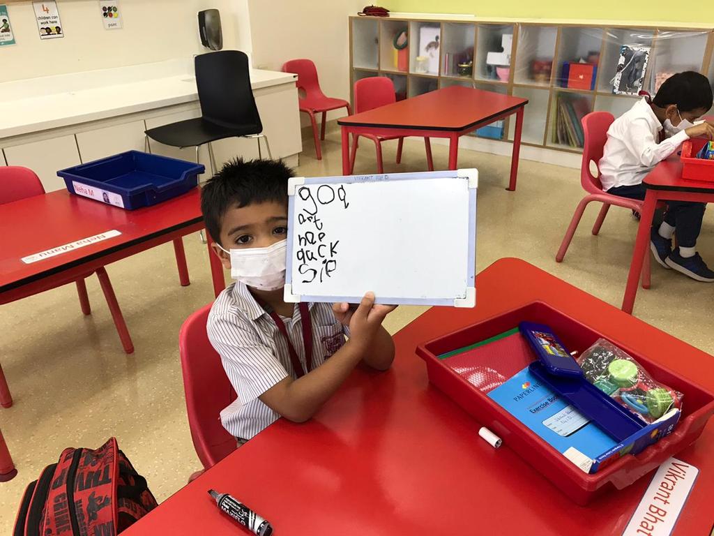 Rashmi2192's tweet photo. #Blockbuster was truly a blockbuster experience as on day 3 of #KGLiteracyWeek we at #Kg1DDynamicDucks played a version of spell bee! @gemsnms_alkhail @NMSKindergarten @MichelleVerghe1 @Susanna_Porob https://t.co/2Ct7mMGhW3