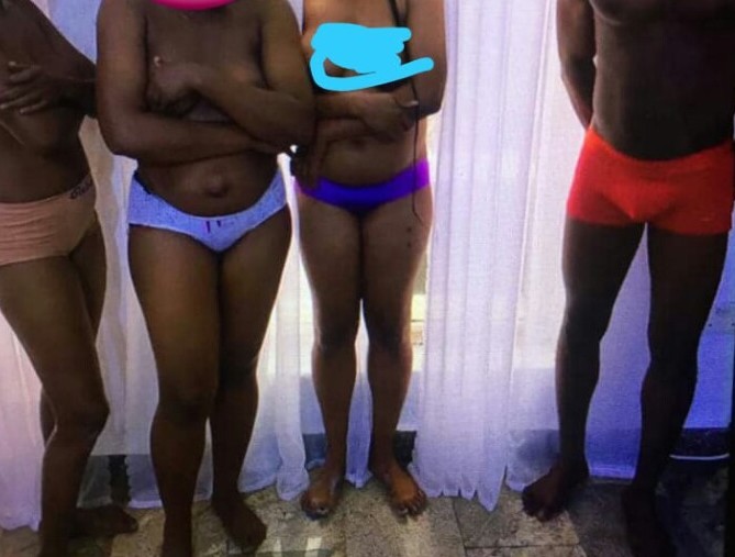 SaharaReporters's tweet image. Ex-Nigerian Minister Arrests Hotel Staff, Strip Them Naked For Allegedly Stealing N5,000 | Sahara Reporters bit.ly/3hTYJ9N

@PoliceNG @NigEducation @NigeriaGov