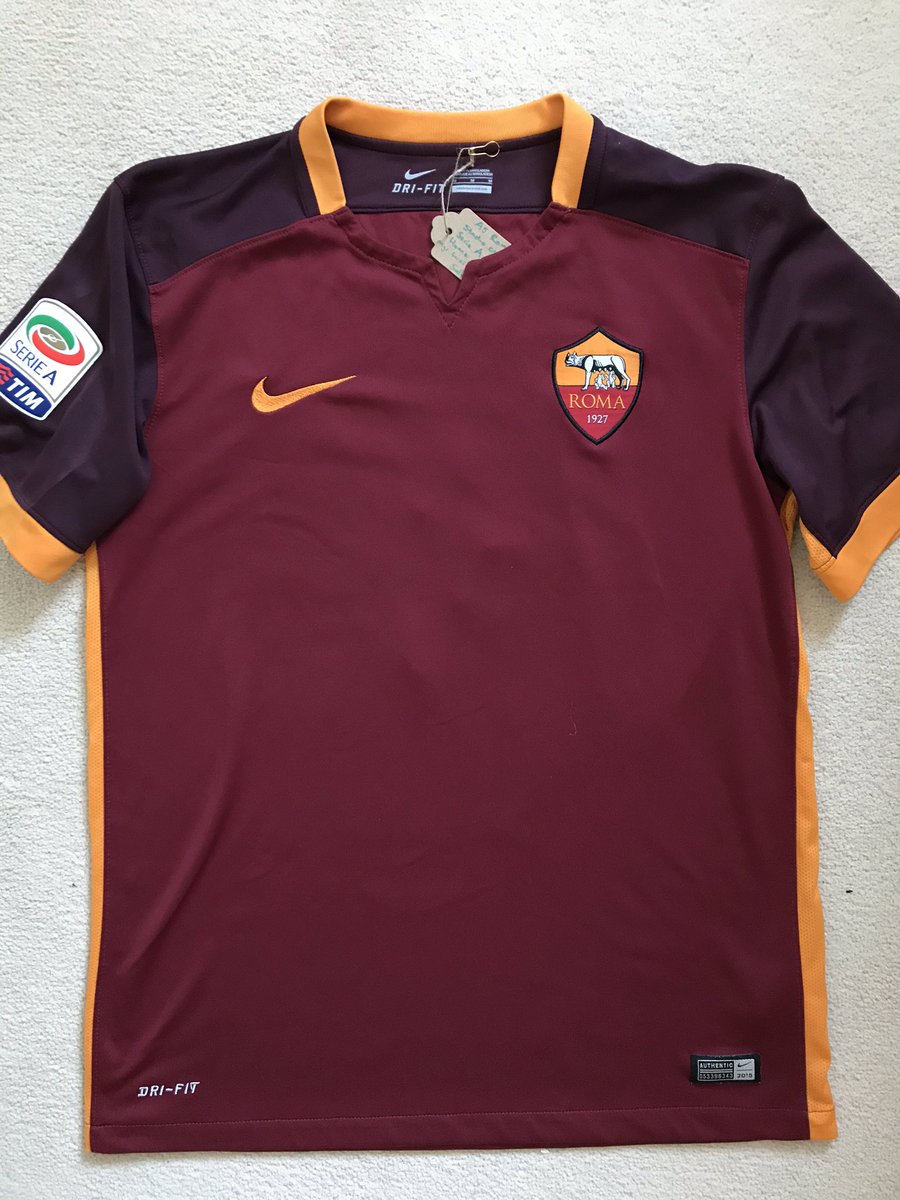 FutbolShIrTALIA's tweet photo. Day 113 - my #TopofDepops entry for the month. Roma home 2016 ๐บ ๐ ๐ด๐ , is it cheating that I put a spare nameset I had on the back?? ๐คซ #upcycling #workingfromhome #footballshirtisolation @homeshirts1 @TheShirtUnion @wunderkits @TheShirtMan_ @ASRomaEN https://t.co/UzFEfgeaPc