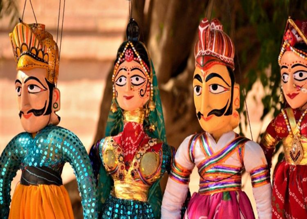 IndiainSpain's tweet photo. #Kathputli de Rajastán es una antigua forma de danza de #títeres en la que los títeres son sostenidos por cuerdas que los artistas controlan

"Kath" significa madera y "Putli" significa muñeca. Los artistas también crean voces para que los muñecos conversen

#IndianPuppetry https://t.co/4IFqZtCqGR
