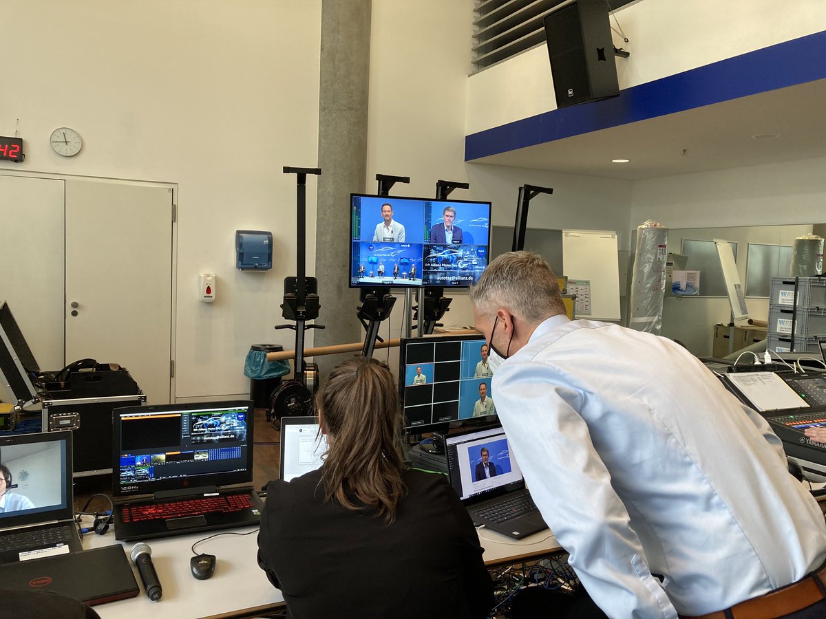 cbersick's tweet image. Thank you for contributing to this great event! Regards to Paris from the central control room. #Autotag @allianz_de @Allianz