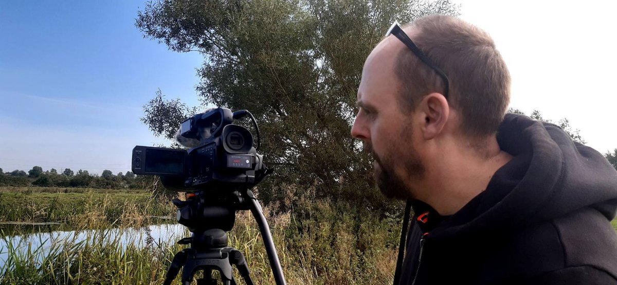 WalkwithTony1's tweet photo. Keeping an eye on John as he grabs the shots ππ½πΆββοΈ#walkwithtony #filmmaking @JOHNPENDRED1 behind the camera! https://t.co/rvN3iYZmFF
