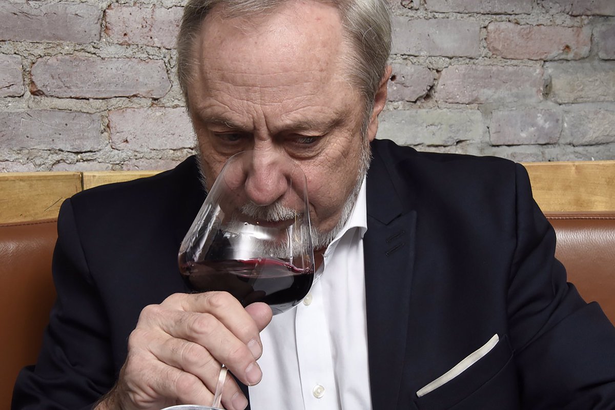 KZraly's tweet photo. Dear Friends - I am excited to announce the return of the Windows on the World Wine School - the virtual version! Classes begin October 12th. Visit https://t.co/EB4jrXC27c for details and to register. ✌️❤️🍷- Kevin
##virtualwineschool #virtualclasses #wine #kevinzraly https://t.co/xMGo3gzfK7
