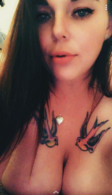 Good morning babes 💋 I&rsquo;m in the mood to make some frisky content so come check out my #onlyfans and give<a href="/tag/feet"class="tags"><span>#feet</span></a><a href="/tag/fetish"class="tags"><span>#fetish</span></a><a href="/tag/adultwork"class="tags"><span>#adultwork</span></a><a href="/tag/nudes"class="tags"><span>#nudes</span></a><a href="/tag/hotmom"class="tags"><span>#hotmom</span></a><a href="/tag/tuesdaymorning"class="tags"><span>#tuesdaymorning</span></a>