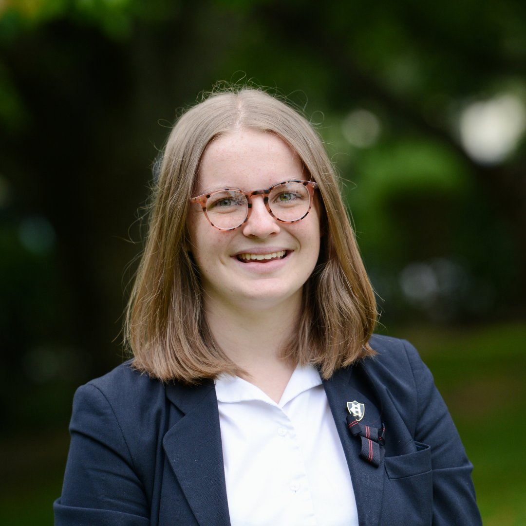 🌟 Meet our Plymouth College Heads of School 🌟

We are so proud to have these individuals as our Heads of School this academic year. Introducing...

🍎Henry and Charlotte as Head Boy &amp; Head Girl
📚 Zion and Naomi as Deputy Head Boy &amp; Deputy Head Girl

plymouthcollege.com/senior-school-…