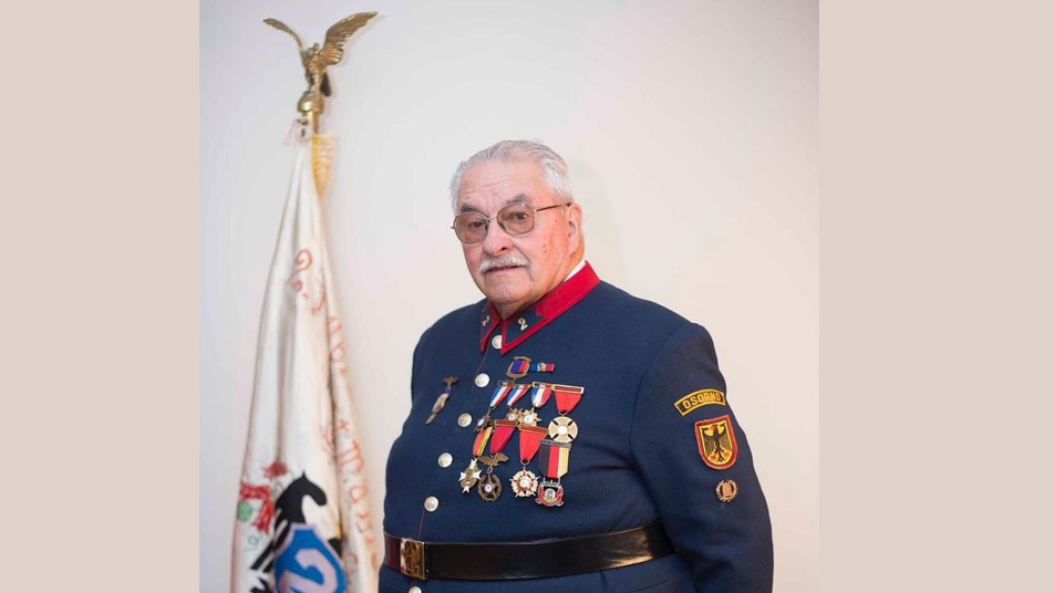 Pesar en Bomberos de Osorno por fallecimiento de primera antigüedad y Bombero Insigne <a href="/Bomberos_Osorno/">Cuerpo de Bomberos de Osorno</a> <a href="/consejo10/">Bomberos Consejo Regional  Los Lagos</a> 👉🏽bomberos.cl/contenidos/hom…