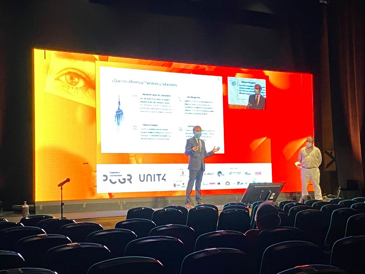 axesor's tweet photo. Hoy en #SouthTechWeek hemos visto cómo el #Locationintelligence & #advancedanalytics se aplica al ciclo de la vida de clientes y a la ubicación de negocio https://t.co/hY78VfXCQ5