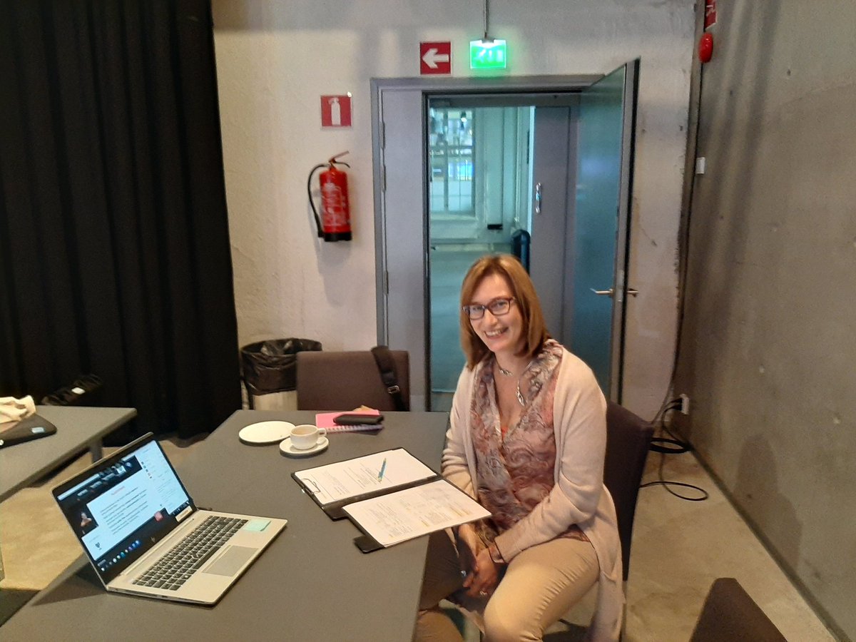 SariGustafsson's tweet photo. Porvoon kaupungin kulttuurityöpaja käynnissä! Aitoon vuorovaikutukseen.Mielenkiintoiset tulokset kyselyyn, 361 vastaajaa.@PorvooBorga https://t.co/Uej9Lx7Kpt
