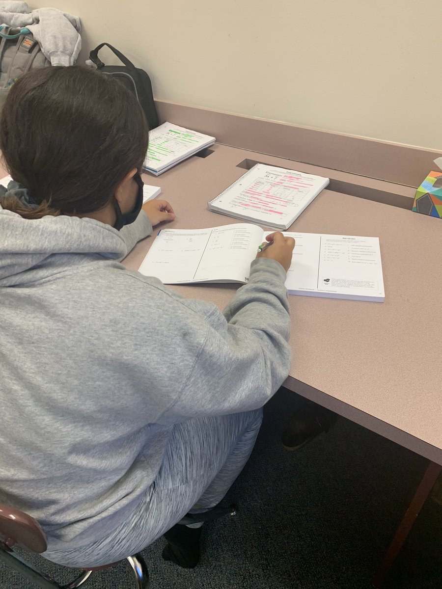 davidassumpcao's tweet image. Ms. Paprzycki’s Algebra 1 class is fully engaged during their Polynomial timed activity. 
#MathNation
#CitrusMath