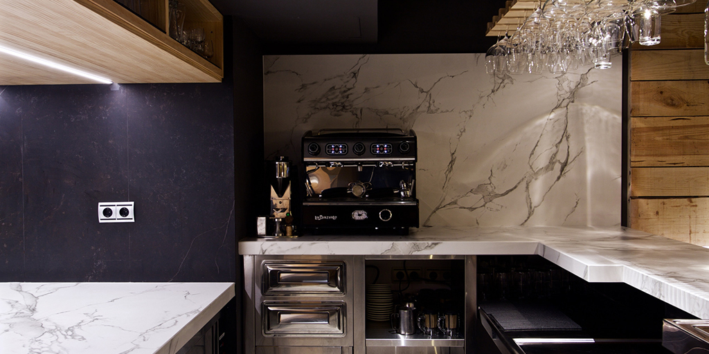 mastidek's tweet photo. Want to know more about the #aura15 #dekton surface? This article considers various aspects of what is needed to install and care for it: https://t.co/QDRgjratLd @Dekton https://t.co/sl9paXeFAa
