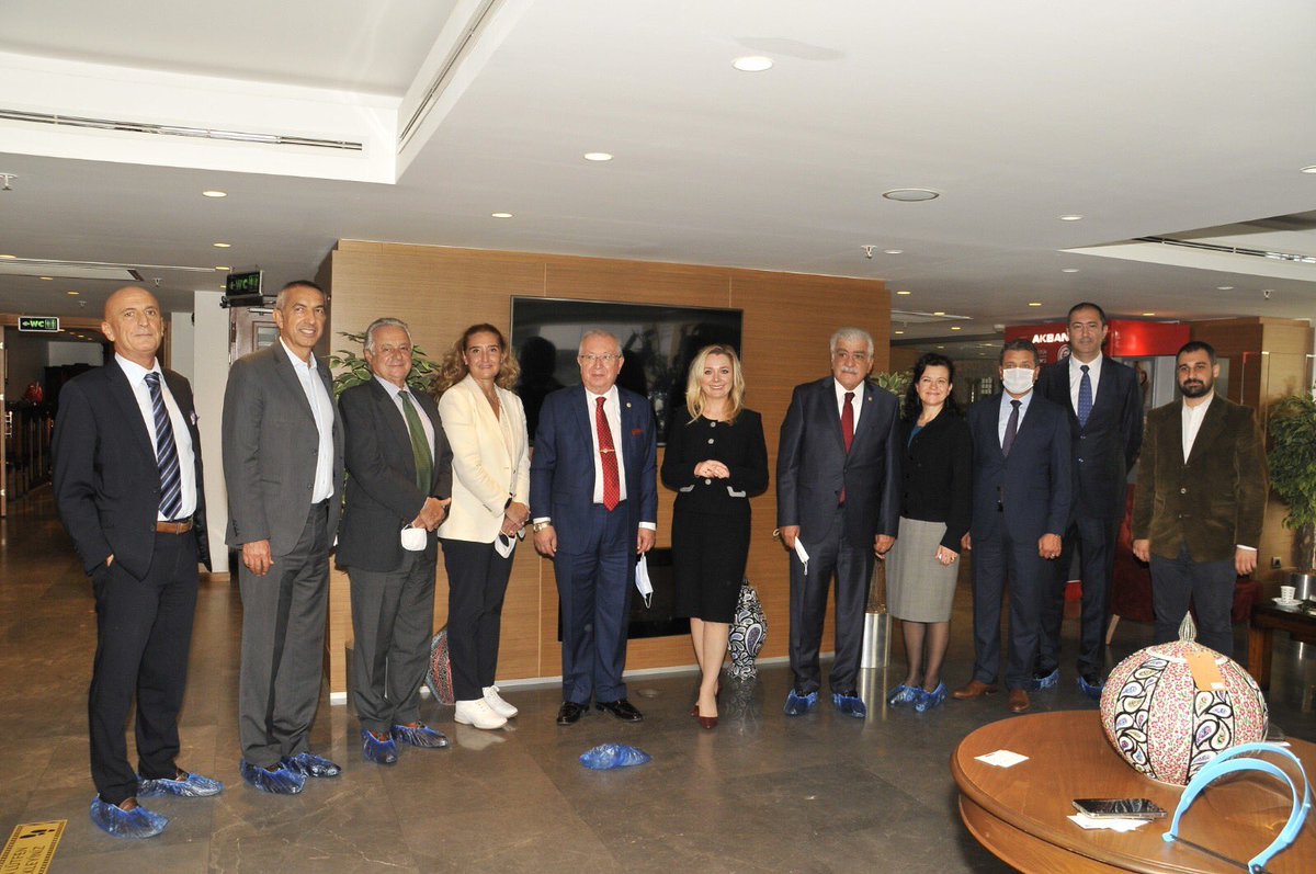 Polsko-turecka współpraca gospodarcza była tematem rozmów podczas spotkania wicekonsul Sabiny Klimek z przedstawicielami tureckiego biznesu, zrzeszonymi w Fundacji Marmara. 🇵🇱🤝🇹🇷