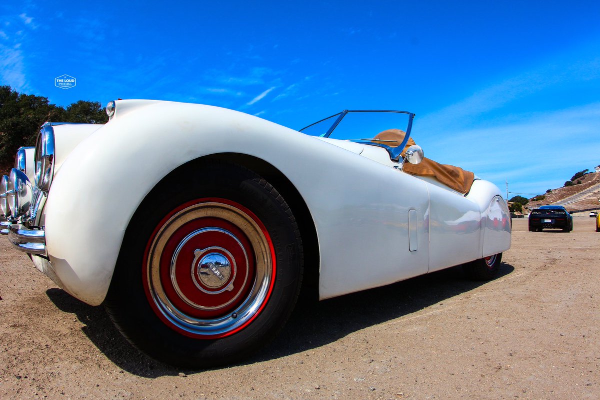 Classic Jag.  #jaguar #jag #classicjaguar #xk120 #jaguarxk120 #jaguarlife #classiccar #drivetastefully #classicbritishcars #britishcars @JaguarPics @JaguarUK @JLR_News