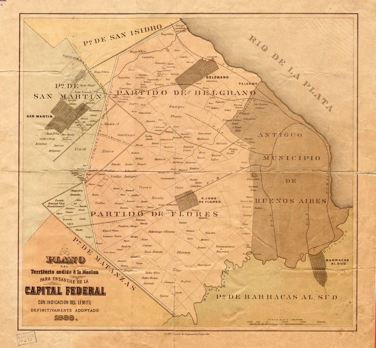 Flores y Belgrano quizás eran los dos casos más fáciles: ambos fueron pueblos independientes e incluso pertenecieron a la Provincia hasta 1887, cuando se amplió el territorio de la Capital Federal para absorber a esos dos partidos bonaerenses. Siempre tuvieron identidad definida.