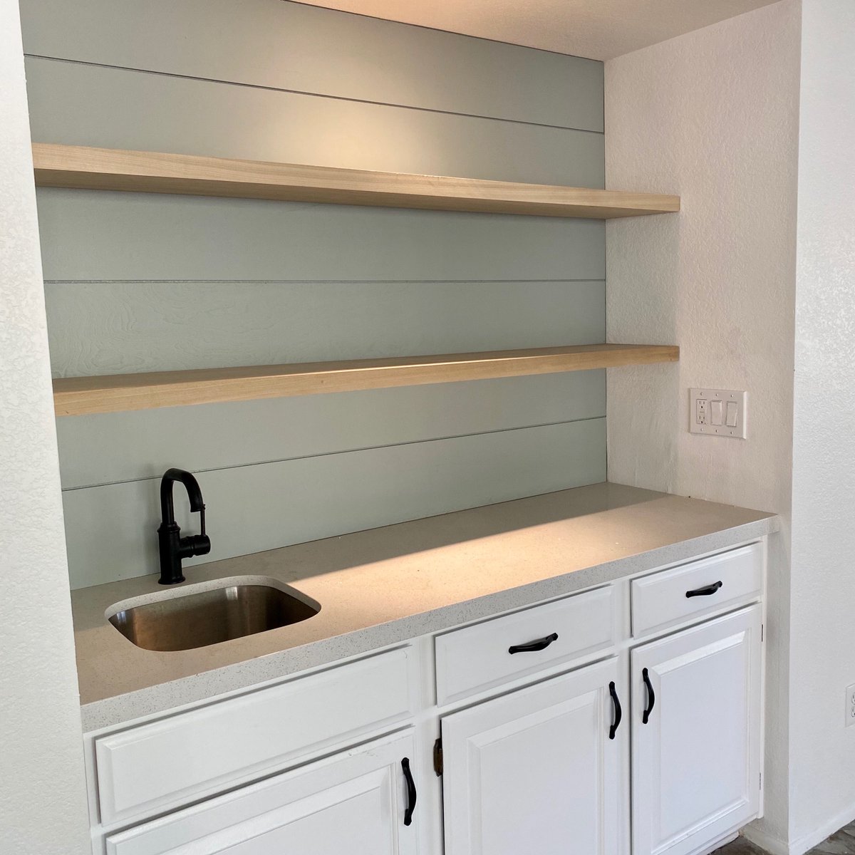 Some ship lap and wood shelving is the perfect addition to this bar area. Small additions for big profits! 
.
.
.
#topcomp #azrealestate #topdollar #sellformore #phoenixrealestate #scottsdalerealestate #renovations #updatetosell #renovatetosell