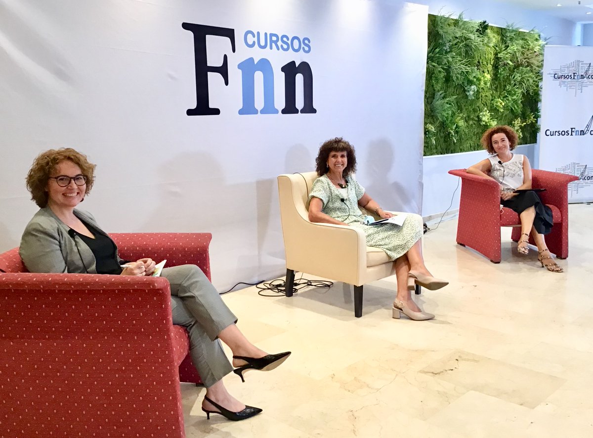 #CongresoCovid19Fnn MESA MESOGESTIÓN EN LA CRISIS DE COVID en la que participaron Carmen Gil, vocal de ANDE, <a href="/nereagutierrezb/">-</a> Directora OSI Araba y @lafuente_nieves Directora de la Estrategia de Cuidados de Andalucía, moderada por <a href="/bflasquetty/">Blanca Fdz-Lasquetty</a> Secretaria de ANDE.