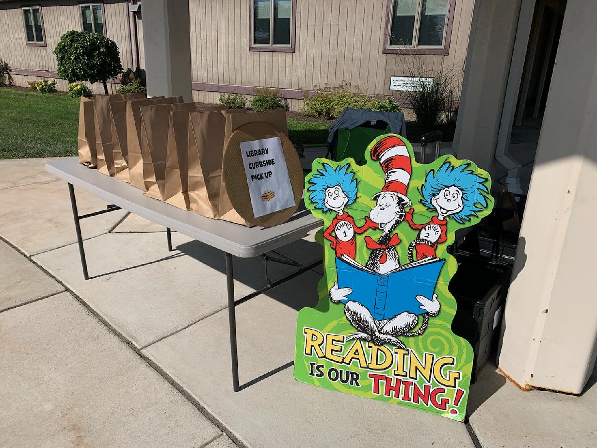 jroth080's tweet photo. #Librarycurbside is happening RIGHT NOW @NWElementary! Recognize this smile?! It is Mrs. Coyle, our amazing library processor. Way to go @NPSD for finding a way to get #books in our student's hands. #npstrong
#LiteracyMatters #kidsdeserveit #psla #nwbragtag https://t.co/vBsRQIpKmL