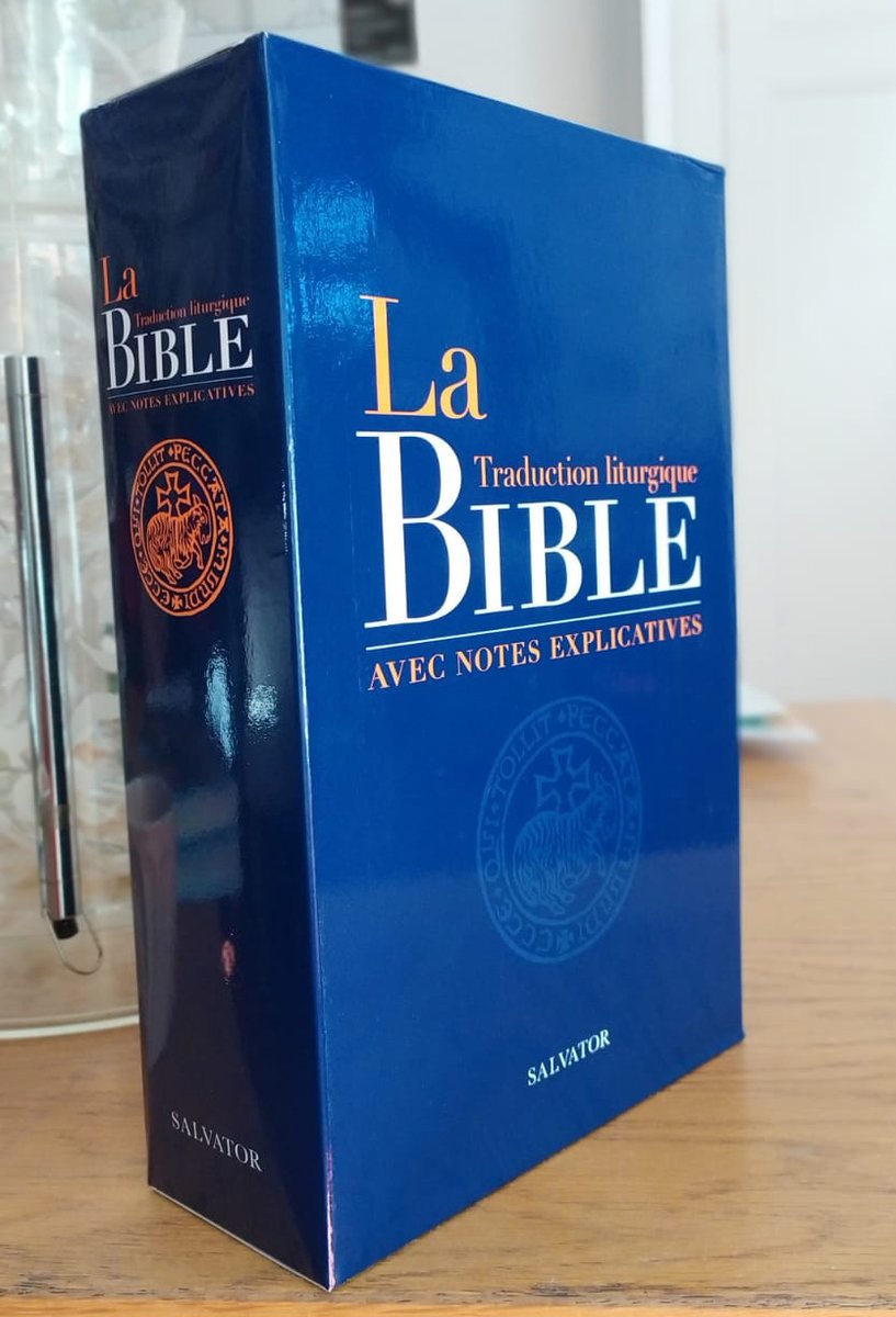 Je suis très content d'avoir créé cette couverture et je remercie les <a href="/EditionSalvator/">Editions Salvator</a> pour la confiance qu'ils m'ont donnée pour bien faire ce travail. Elle sort jeudi 24 septembre en librairie ! bit.ly/33TSEVX
#designgraphic #edition #directionartistique