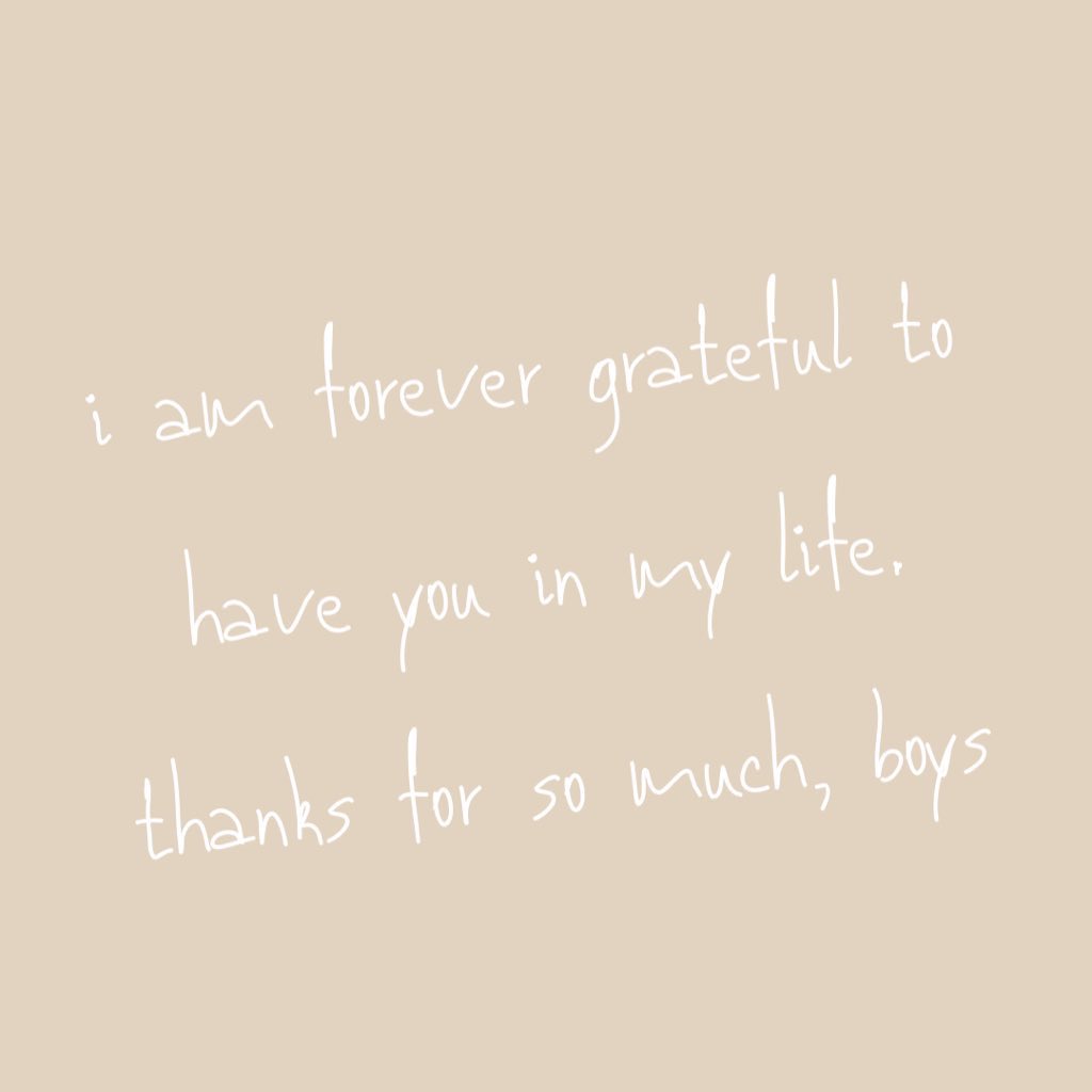 minpaIIet's tweet photo. ㅤㅤ    왕자’   𝖻𝗎𝗌𝖺𝗇 ㅡ beige 𝖺𝖾𝗌𝗍𝗁𝖾𝗍𝗂𝖼   :   사랑해 아기. hey babies, i love you so much, with my heart. and i promise, to be here always. https://t.co/hCkQdH4PXy