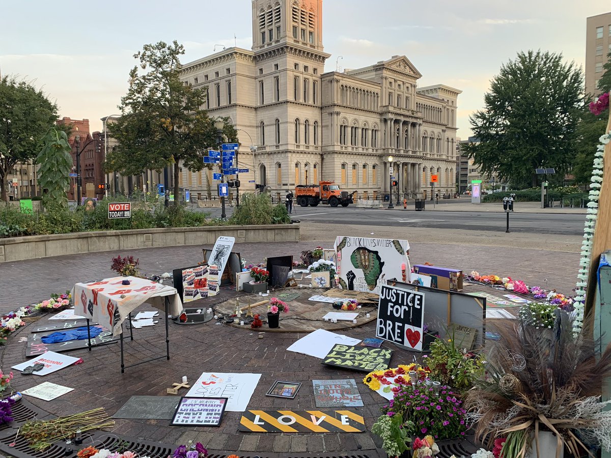 Here’s the area around Jefferson Square Park, the hub of protests. – bei  Jefferson Square Park