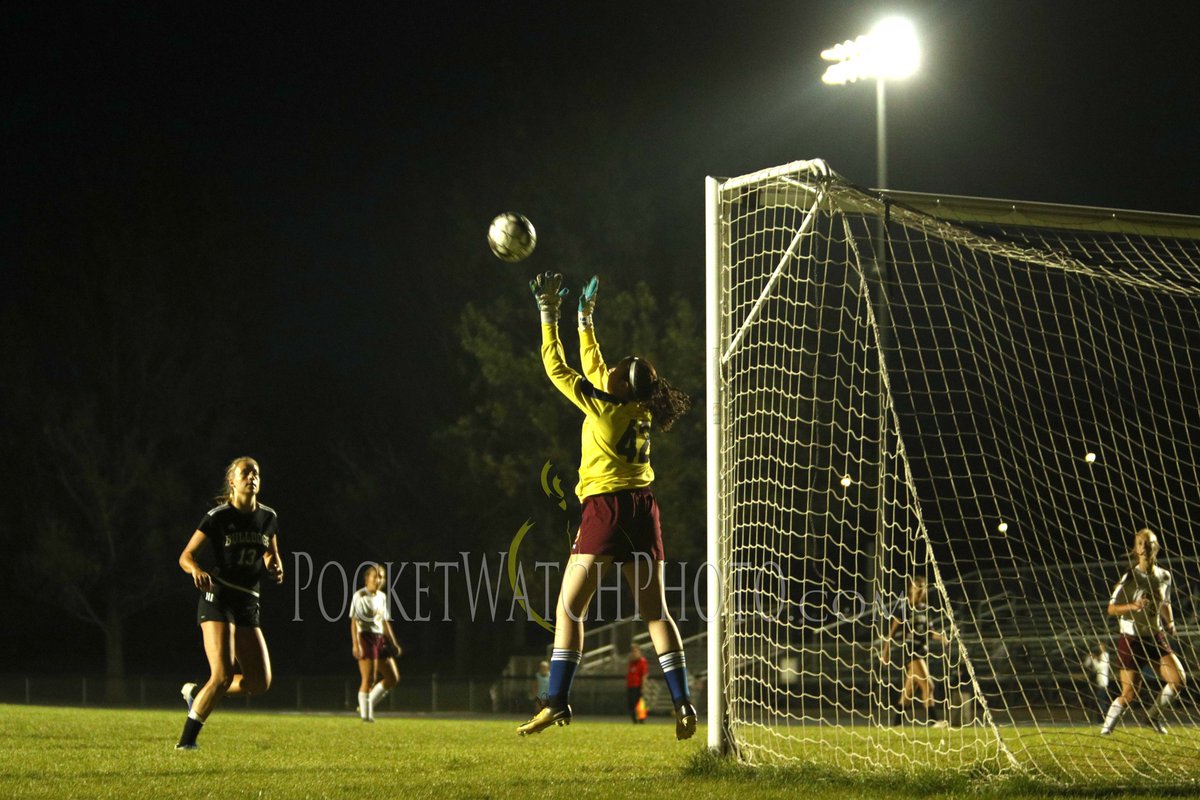 PocketWPhoto's tweet photo. Good Morning photo fans! The gallery from last night's PEM at DE girls soccer game is up! Here: https://t.co/HODdJDTIBI
#sportsphotography #girlssoccer #soccer #dovereyota #eages #pem #bulldogs #highschool #sportsimages #photography #pocketwatchphoto #fall #minnesota #mnsports https://t.co/Afwd2R7GLK