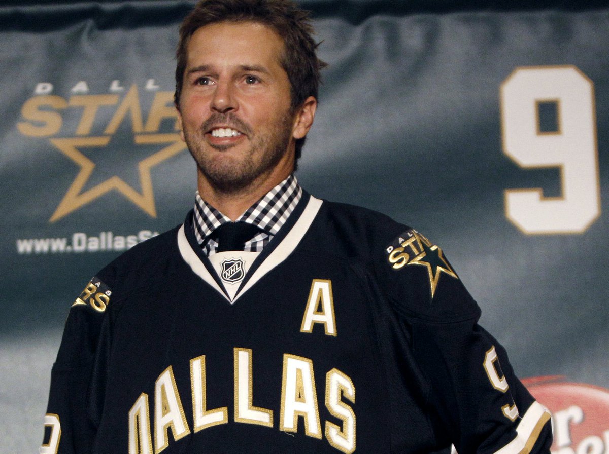 TXSportsHistory's tweet photo. Today in 2011, Mike Modano retires after 21 seasons in the NHL.

He signed an honorary one-day contract so he could retire after 20 seasons as a member of the Dallas Stars. Four of those seasons were with the Minnesota North Stars before the franchise moved to Dallas in 1993. https://t.co/f4JHkDCLbA