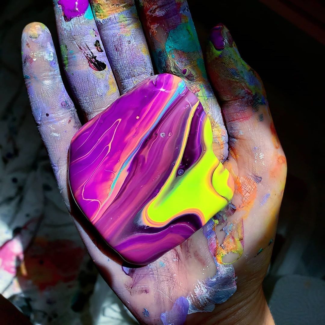 Rock Art 🎨
.
#repost 🎨 @nomrwlls
.

#originalartwork #rockart #rockpainting #instaabstract #neon #space #instaart #artcommunity #artistsoninsta #acrylic #acrylicpouring #abstractart #abstractartist #outerspace #abstract #art #pourpainting #paintingwithatwist #paintingoftheday