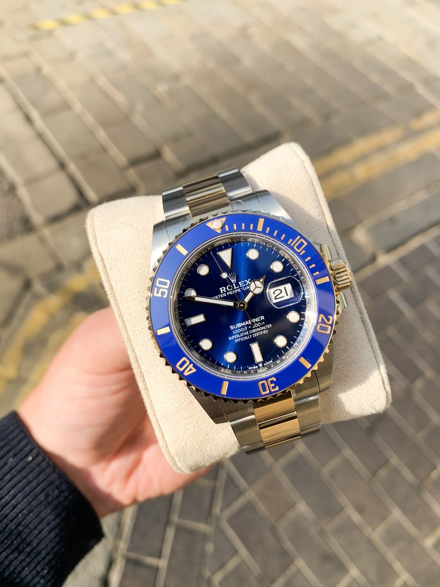 The brand new 2020 #Rolex #Submariner #126613LB in steel and gold 🔥 Available now in store and online 🔥

✔ New 41mm case size
✔ New improved movement
✔ Slimmer Lugs
