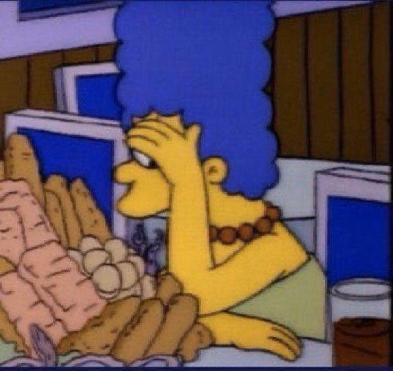 انزين اشوف كل اسبوع ينزل قرار جديد وما ينزلوه في الجريده وش السالفة ؟ ولا يطبقوه بعد 😂💔غير قرار من كل ١٠٠ ريال يقطعو ريال، ولا الدولة تطورت صارت ما تتعامل غير بالواتس وتويتر #نرفض_قرار_وكيل_العمل