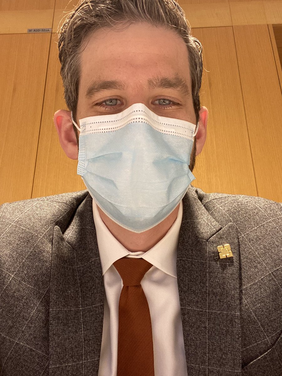 Rob Simon (@pancreas_eraser) on Twitter photo Shoutout to <a href="/mdburstein/">Matthew D. Burstein</a> on the classy CCF lapel pin!! #smilebehindthemask #ccfgensurg #piecesofflair Shoutout to <a href="/mdburstein/">Matthew D. Burstein</a> on the classy CCF lapel pin!! #smilebehindthemask #ccfgensurg #piecesofflair