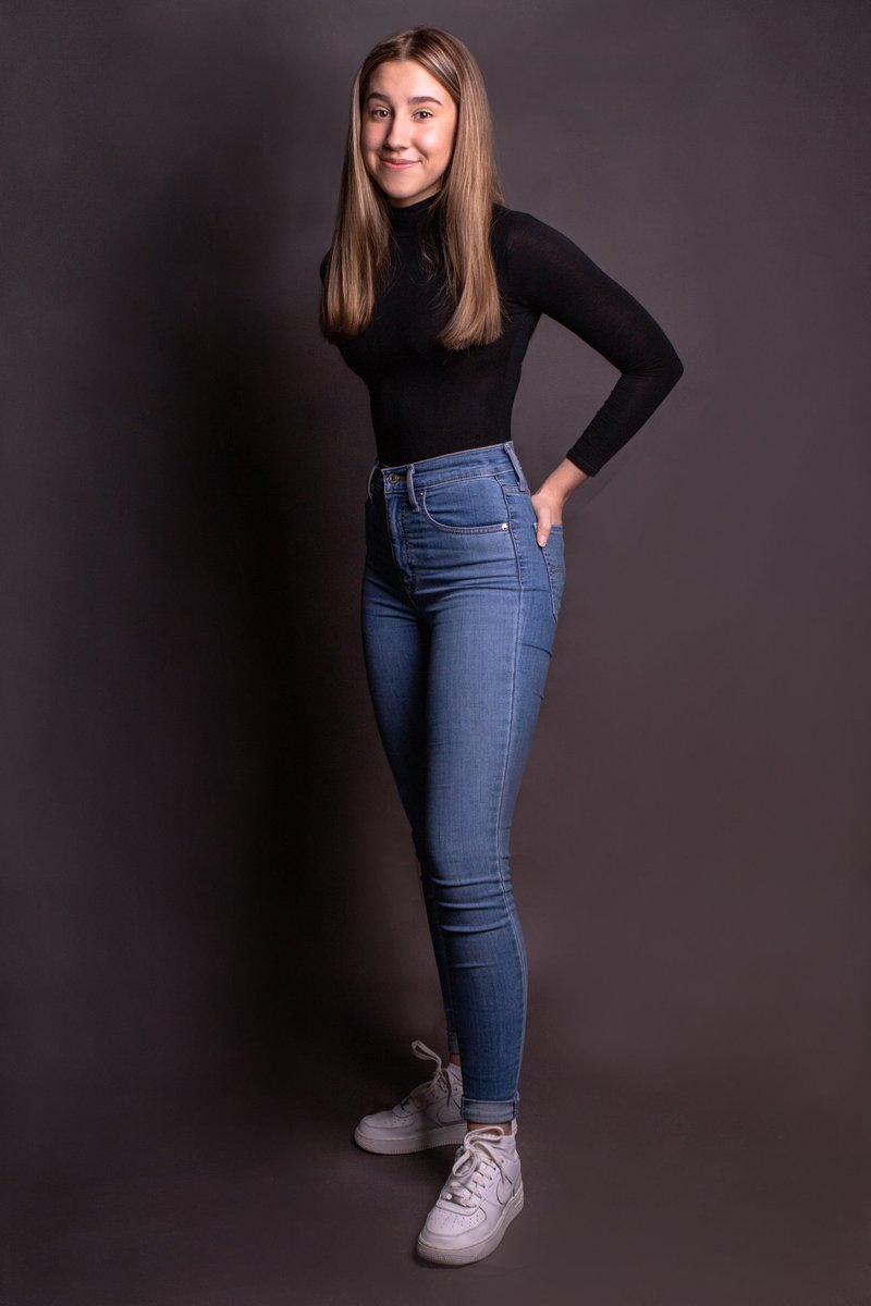 CateDening's tweet photo. Love my new photos by Ricki Vale https://t.co/Thi6wfzxgJ
#headshot #portfolio #teenactor https://t.co/lVrs9WNO9a