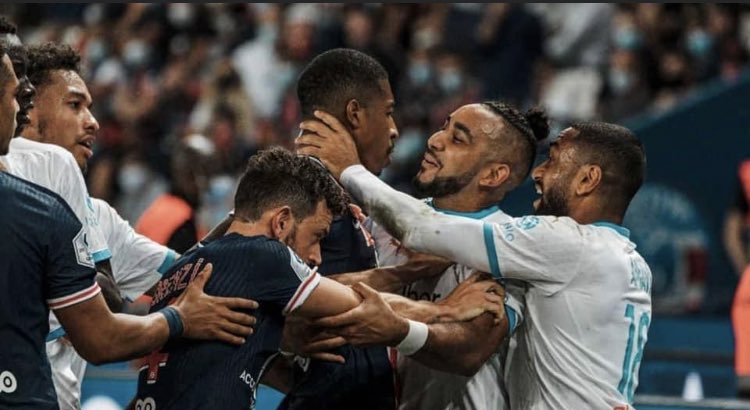 SuperCazarre's tweet photo. 🚨 L'AFP confirme que le PSG a des images sur lesquelles Dimitri Payet accuse Kimpembe de lui avoir changé le mot de passe de son application Uber Eats. https://t.co/a3mu3jKEP9