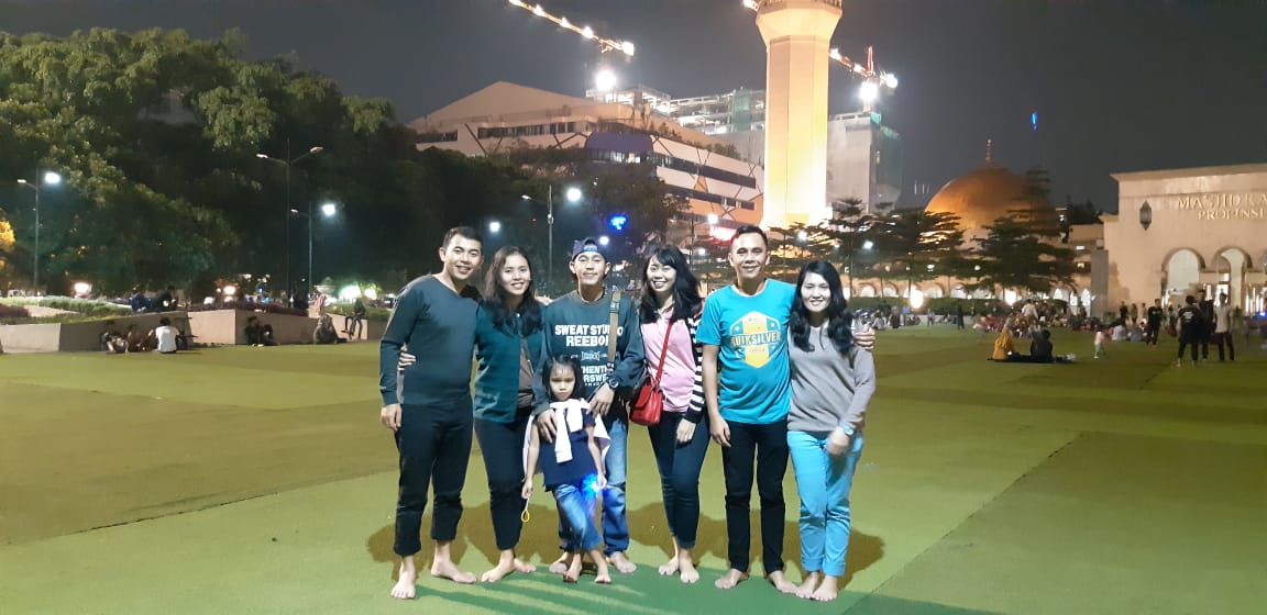 FirstNgennaRia's tweet photo. Semoga bisa seperti pasangan kanan-kiri 😉 https://t.co/uucWykcoWt