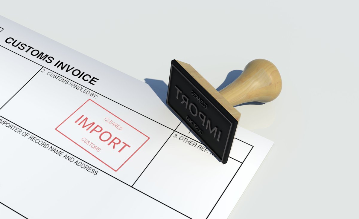 MODINTLogistiek's tweet photo. Klopt uw handelsfactuur voor importzendingen? Of toch niet helemaal? Een onjuiste handelsfactuur verhoogt de kans op vertraging bij de #douane voor zowel #import van buiten de EU als #exportzendingen naar buiten de EU.
#modint #fashionlogistics @modint
https://t.co/SKqElYCLql https://t.co/X0AepYpnHf