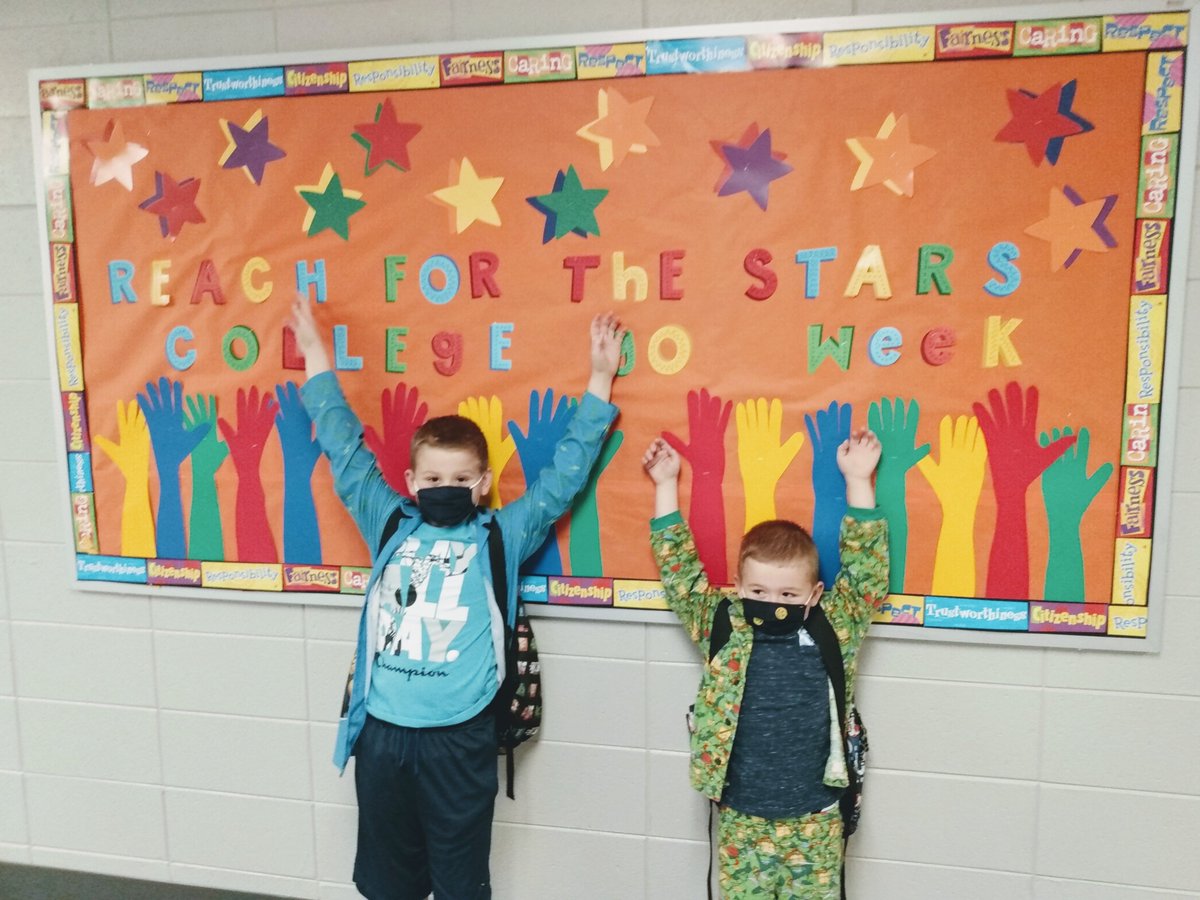 Celebrating College Awareness Week at Sugar Creek! #reachforthestars