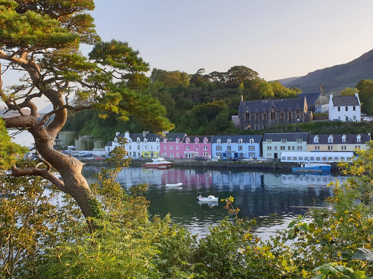 Gorgeous evening on the Isle of Skye. Photo taken by my equally gorgeous husband. #ScottishHighlands #IsleofSkye