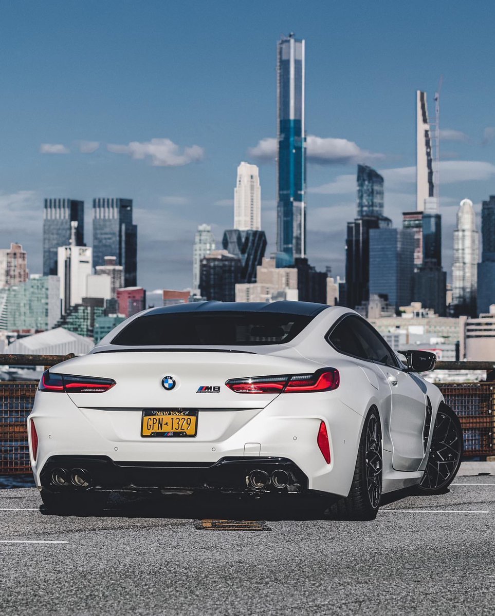 motorforms's tweet photo. BMW M8 Competition 🥵 https://t.co/YPlZ3Ruyyo