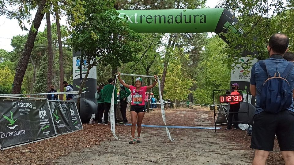 EuroaceSport's tweet photo. #Circuito #GrandesCarreras
Mercedes Pila y Javier Canelada, campeones de la I Media Maratón Corredor Ecológico de Talayuela. 👇
https://t.co/z3yvpfsI8G @ANEDvida https://t.co/4ng95YvxCw