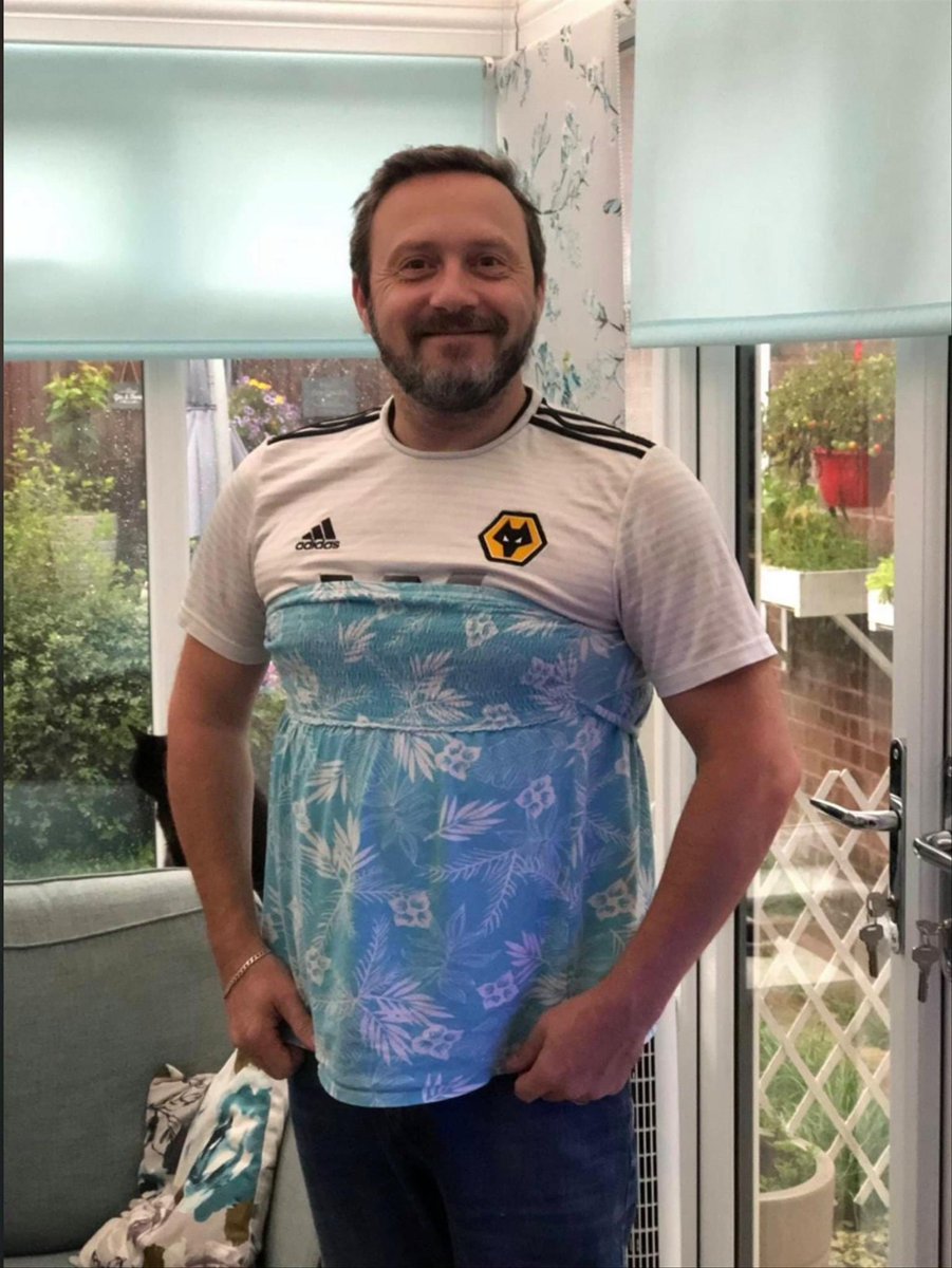 theawayfans's tweet image. Fair play to @Wolves for this. 👏🤣