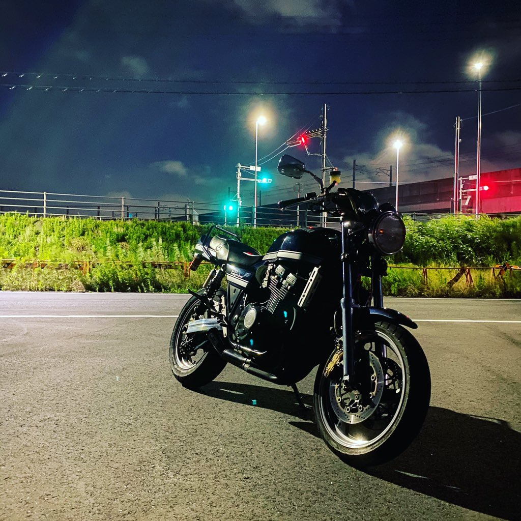 しょう 名前 パルパル 性別 女 年齢 17 身長 155 住み 千葉 車種 インパルス400 好き 料理 かっこいいバイク 一言 バイク垢フォロバ100パーセントなのでフォローよろしくお願いします バイク乗りとして軽く自己紹介 バイク好きと繋がりたい