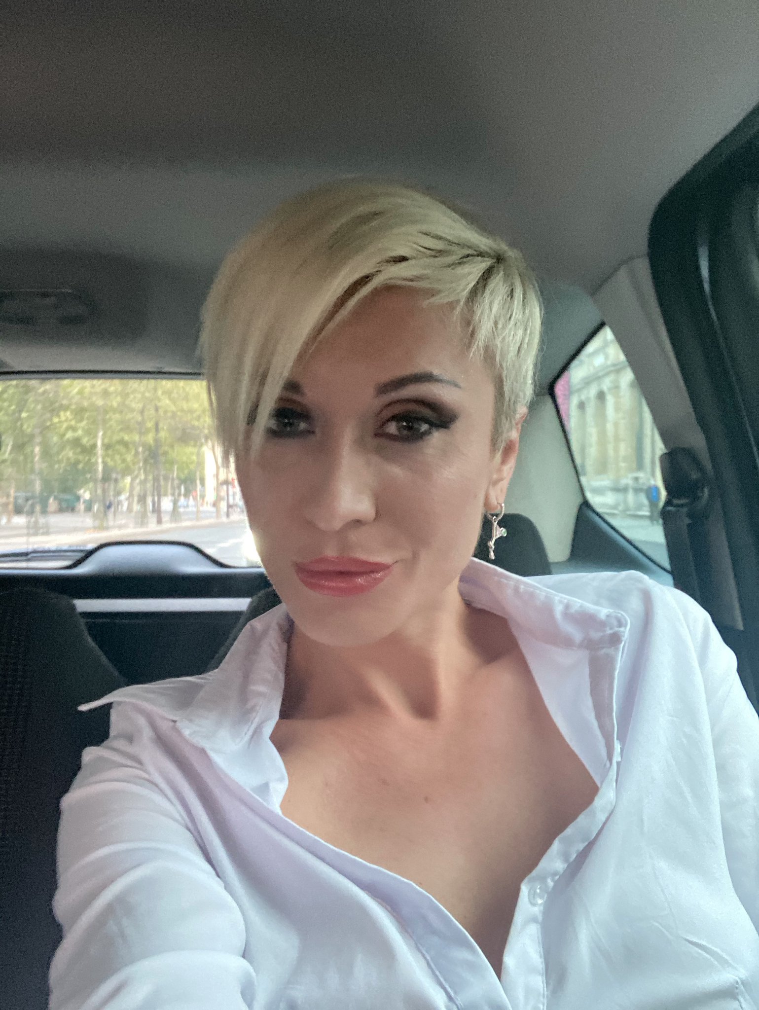 TW Pornstars - 1 pic. Tanya Virago. Twitter. Driving around Paris to