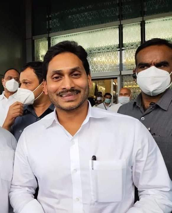 india ahead news on twitter andhra pradesh cm ys jagan mohan reddy reaches delhi he will meet home minister amitshah to discuss the state division fiscal package and covid19 support from the andhra pradesh cm ys jagan mohan reddy