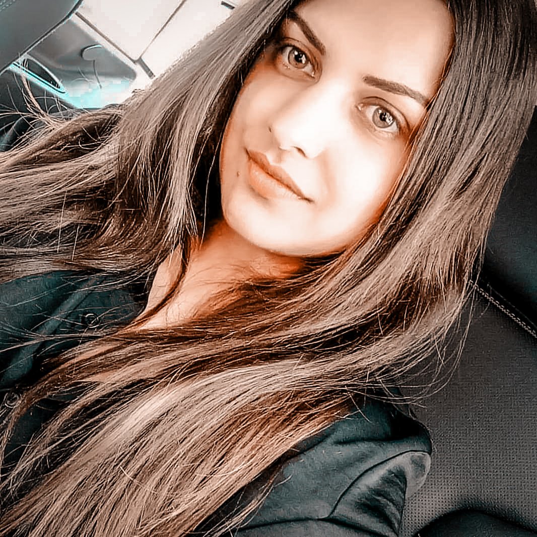 She may stop acting, and stop posting on instagram   #HimanshiKhurana (3/9)