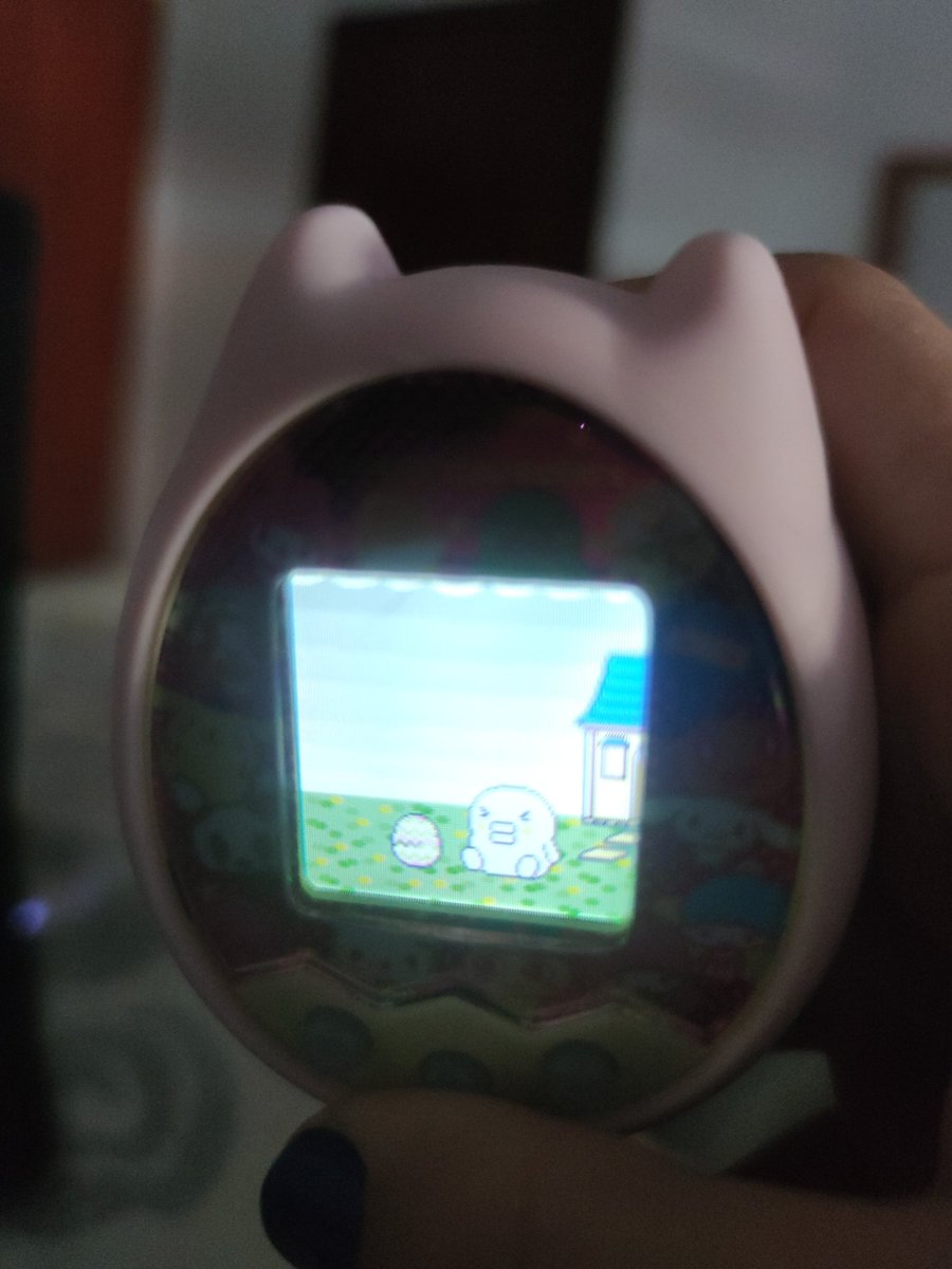 Animalcross2's tweet photo. Y esta es mi versión friki de la vida. #tamagotchi y #acnh https://t.co/tSBhBrBM7W