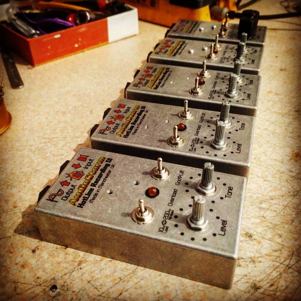 Audiostormco's tweet photo. First batch of HotLine Mk2 DI recording boxes in production #seanmandrake #recordguitar #audiostorm #attenuator #powerattenuator #powerbrake #thdhotplate #homerecordingstudio #dibox #valveamp #tubeamp #guitaramp #guitarfx #dibox #hehasthebox https://t.co/Tazl01bhsp