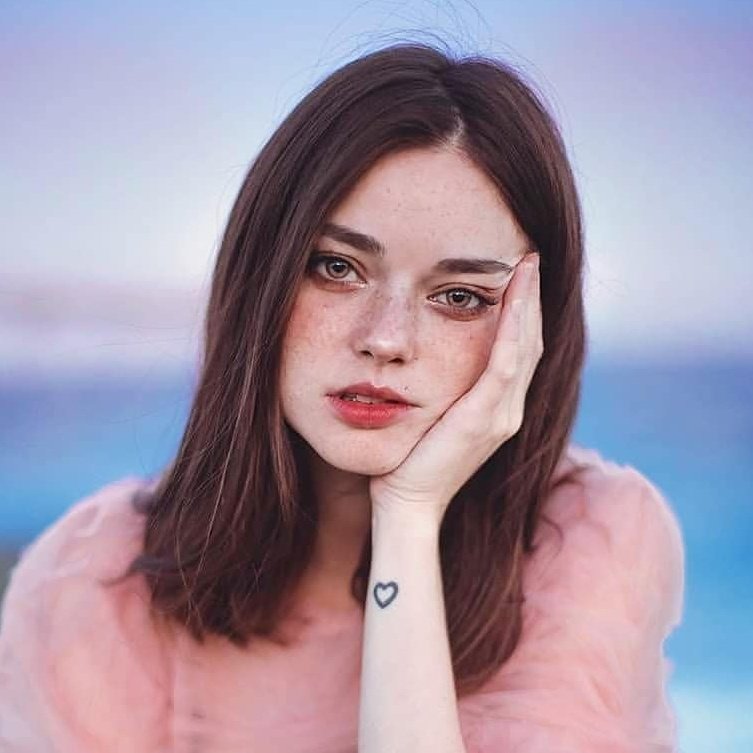 Популярные приложения 2022. Топ 2022 популярные. Топ музыка 2022 слушать. Список топ песен 2022. Самая популярная игра в мире 2022 года.