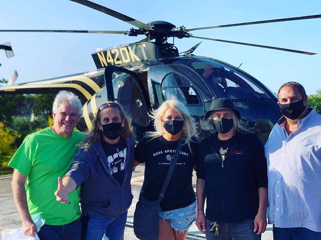 Fun times over Niagara Falls yesterday!!!
Thanks <a href="/RobbyTakac/">ⓡⓞⓑⓑⓨ ⓣⓐⓚⓐⓒ</a> n <a href="/RainbowAirInc/">Rainbow Air Inc.</a> !!!