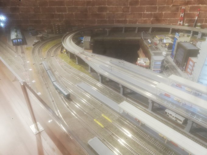 今日は子供とNゲージのレンタルに行きました。
久しぶりにNゲージ触って楽しかった。
今度は封印してる自分の車両を持参で行きたいな(*'ω`*) 