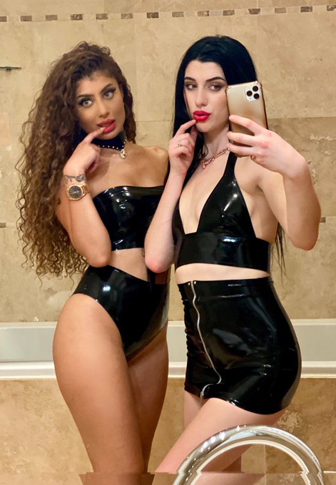 Double trouble 😍😍 @marinaxmaya @MistressKarina x https://t.co/aNKLZZ97Xh<a class="tags" href="/tag/marinaxmaya">@marinaxmaya</a><a class="tags" href="/tag/mistresskarina">@mistresskarina</a><a href="/tag/bbc"class="tags"><span>#bbc</span></a>