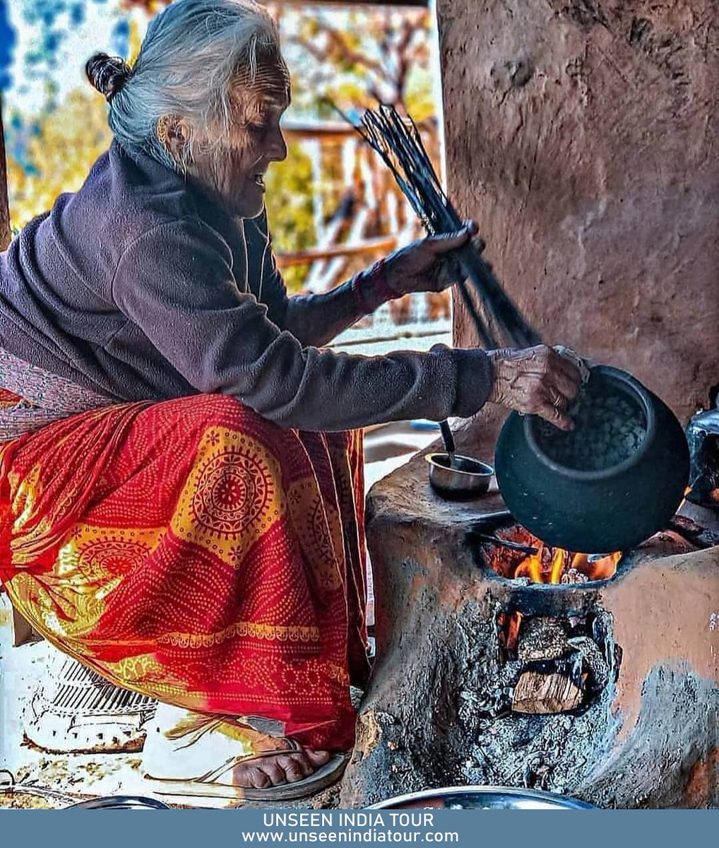 TourUnseen's tweet photo. If you’re here to not only visit places but also learn about the culture of the country, you should definitely think about staying in an Indian village.
#unseenindiatour #thejourneymatters #travel #travelphotography #travelgram #love #trip #travelblogger #adventure #mountains https://t.co/Fs1JUALWku