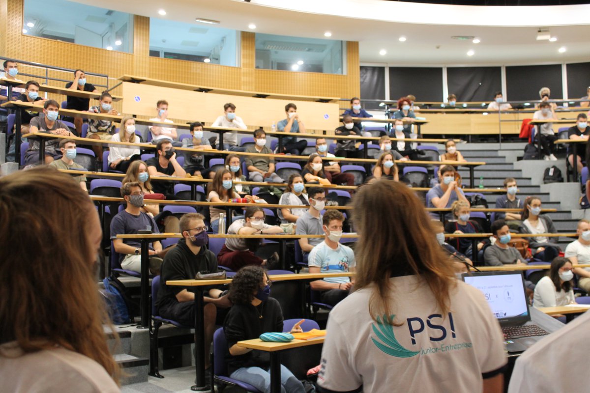 Les premières années de Télécom Physique Strasbourg ont pu découvrir le monde des junior-entreprises lors de l'amphi de présentation du 11 septembre. C'était l'occasion pour nous de leur transmettre l'envie de rejoindre le mouvement ! #WeAreJE